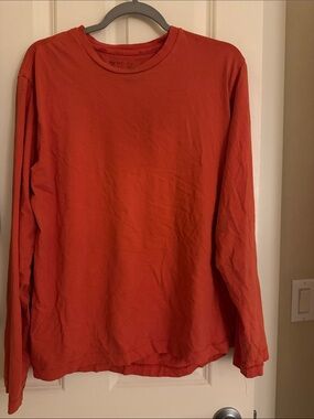 Men's Long-Sleeve Crewneck Shirt - Rust Red